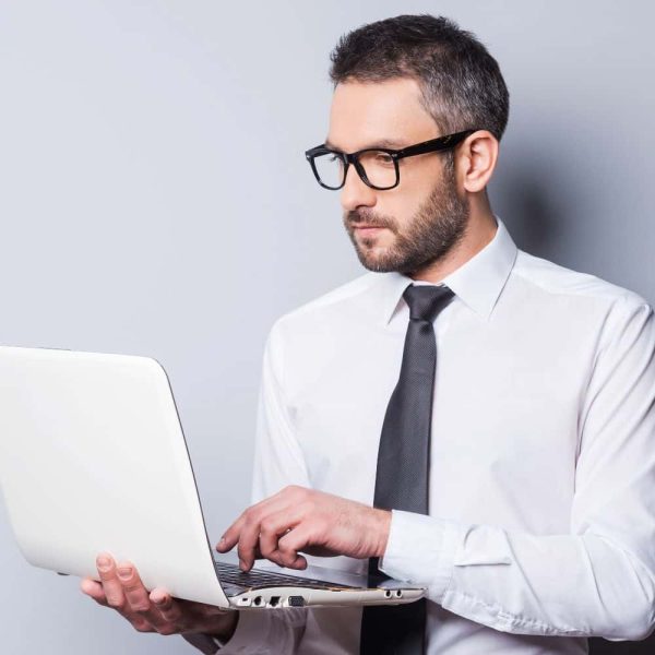 business-expert-at-work-2022-12-16-14-42-06-utc-min.jpg business-expert-at-work-2022-12-16-14-42-06-utc-min.jpg